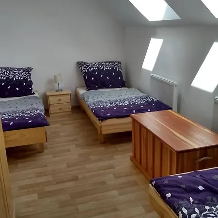 Lono Lägenhet Jičín