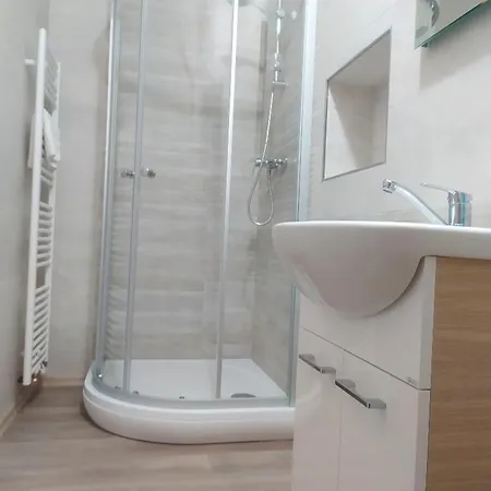 Lono * Jičín